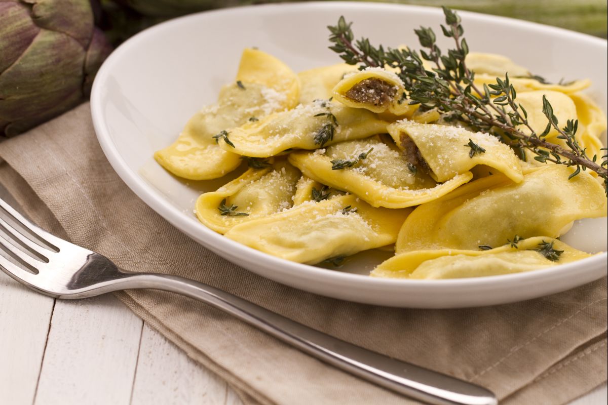 Surgital Frozen Ravioli with Artichokes 500g (in store Collection Only)